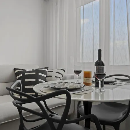 Urban View - Free Parking - Metro Station - Self Check-in - Shops Бухарест