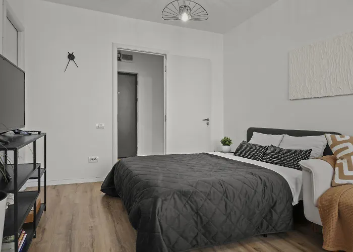 Urban View - Free Parking - Metro Station - Self Check-in - Shops בוקרשט