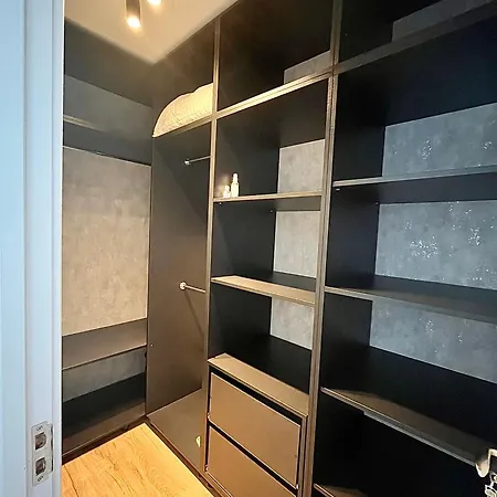 Apartment Urban View - Free Parking - Metro Station - Self Check-in *