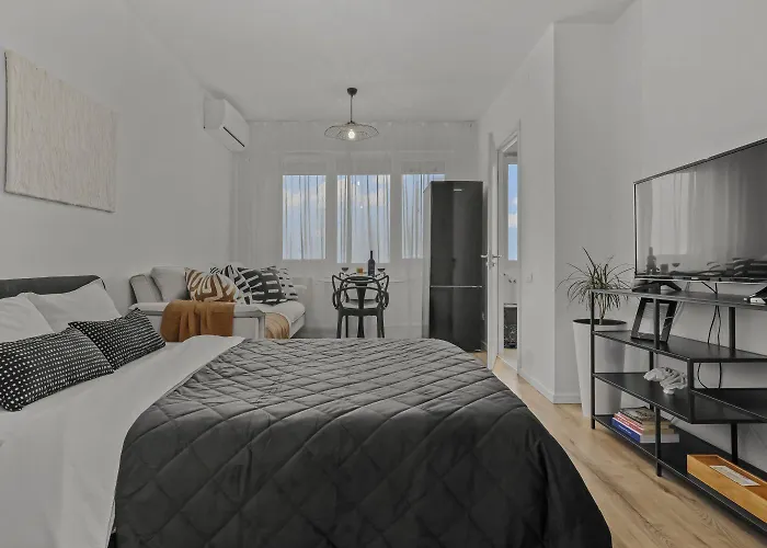 Urban View - Free Parking - Metro Station - Self Check-in - Shops Appartement *