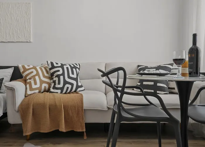 Appartement Urban View - Free Parking - Metro Station - Self Check-in - Shops *