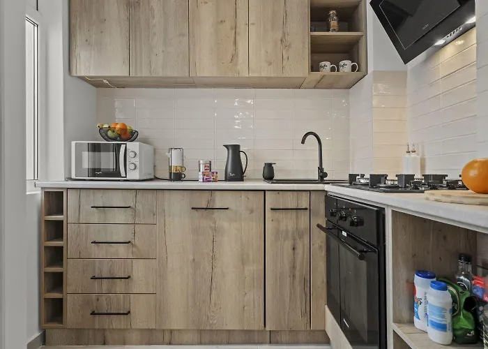 Urban View - Free Parking - Metro Station - Self Check-in - Shops