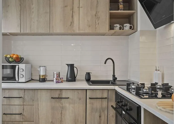 Urban View - Free Parking - Metro Station - Self Check-in - Shops Apartmán *